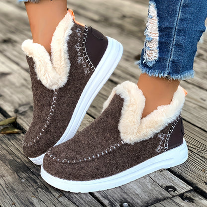 Cozy Winter Slipper for Women: Fleece Lining, PU Sole, and Soft Fabric Construction