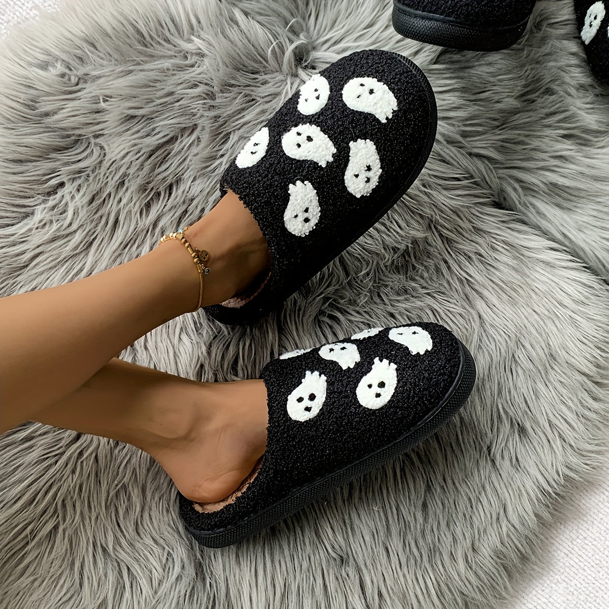 Halloween Ghost Pattern Slippers, Casual Slip On Plush Lined Shoes, Comfortable Indoor Home Slippers Suitable for winter