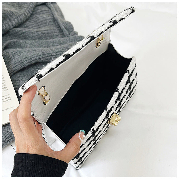 ZllKl  Spring and Autumn New Classic Style Woolen Bag Women's Fashion Trendy Chain Bag Textured Shoulder Crossbody Small Square Bag