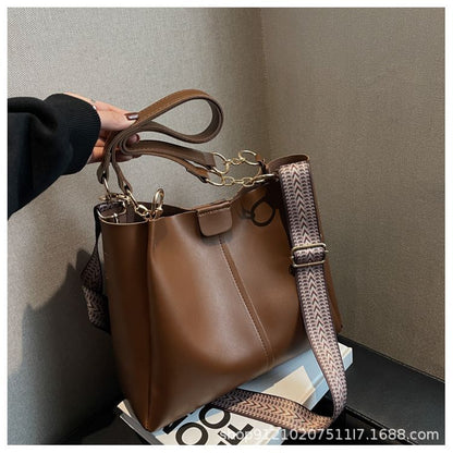 ZllKl  Women's Bag  Spring New Large Capacity Fashion Combination Bags Texture Commuter Retro Easy Matching Shoulder Messenger Bag