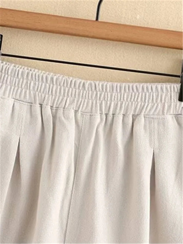 Plus Size Women's Clothing Summer Elasticated Waist Shorts Pleated Trim At The Bottom Of The Leg Thin Non-Stretch Solid Shorts